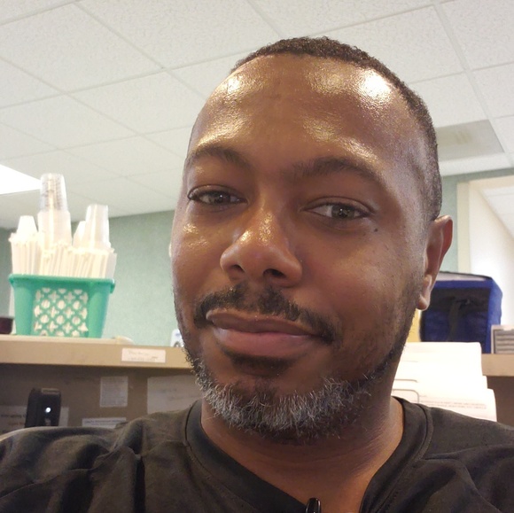 Meet your Posher, Michael - Picture 2 of 2